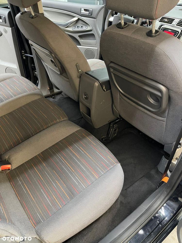 Ford C-MAX 1.8 Trend - 33