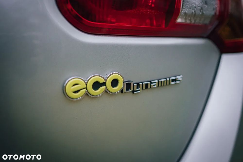 Kia Ceed 1.6 GDI Dream Team Edition - 31