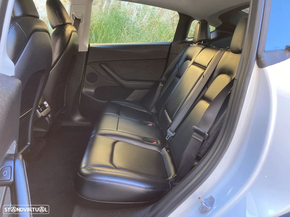 Tesla Model Y RWD - 33
