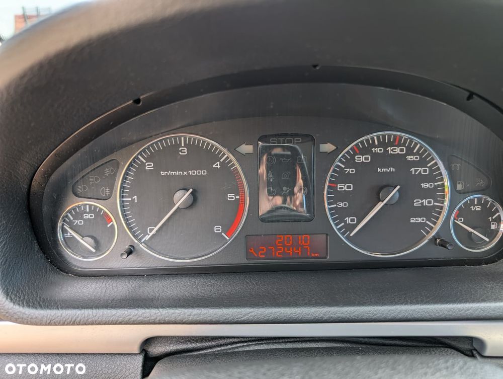 Peugeot 407 2.0 HDI ST Komfort EU3 - 12