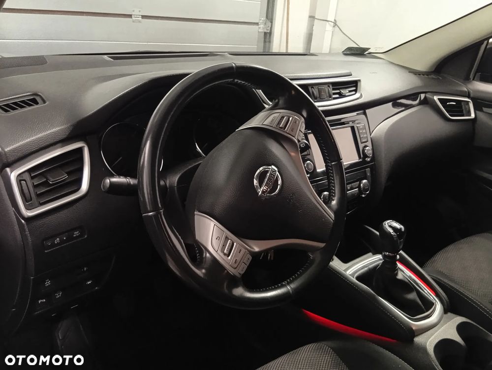 Nissan Qashqai 1.6 dCi 360 S&S - 15
