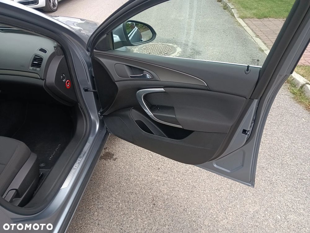 Opel Insignia 1.6 Turbo Edition - 17