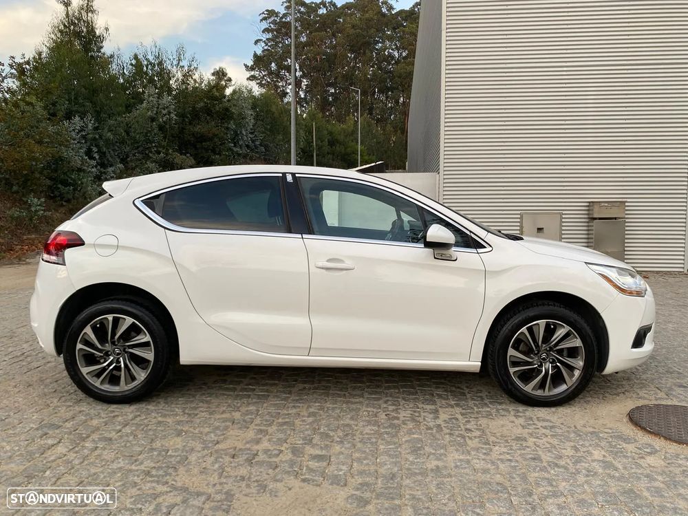 Citroën DS4 1.6 e-HDi So Chic ETG6 - 3