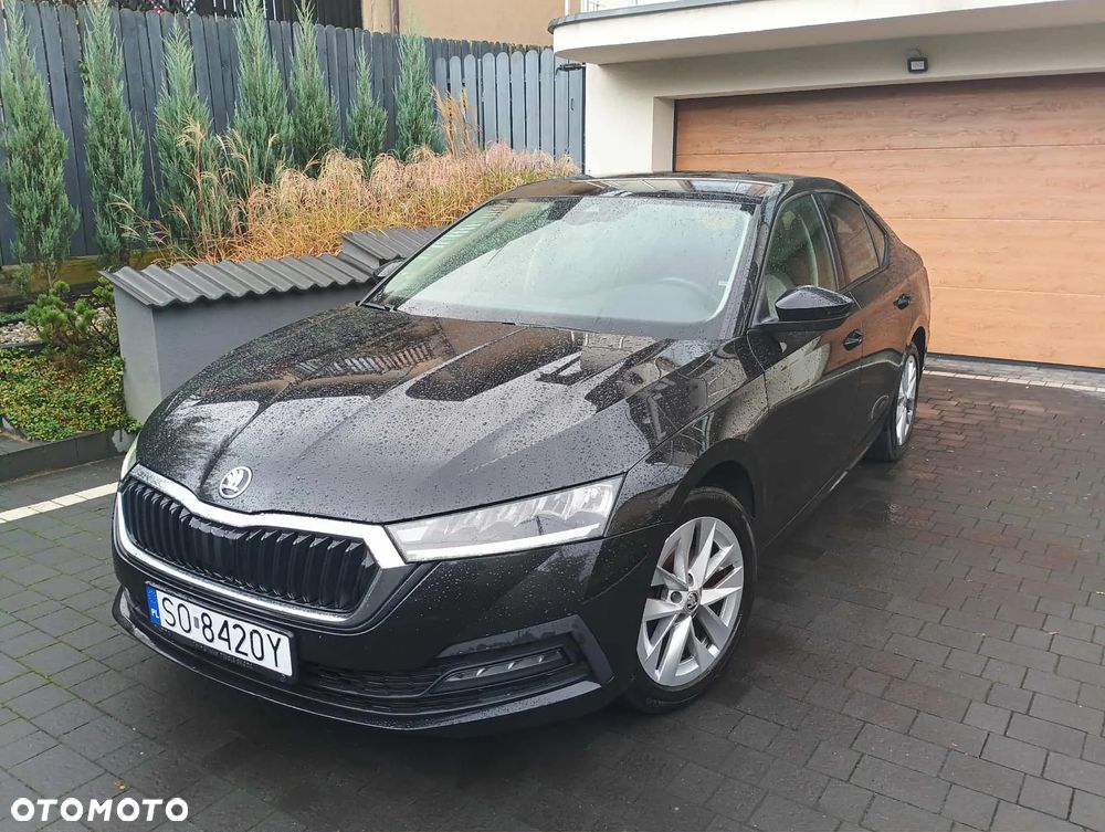 Skoda Octavia 2.0 TDI Ambition DSG - 1