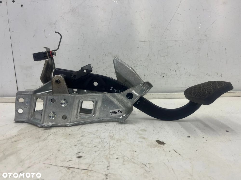 Pedał hamulca Opel Zafira B 05-14r. Europa 24463407 z czujnikiem hamowania - 2