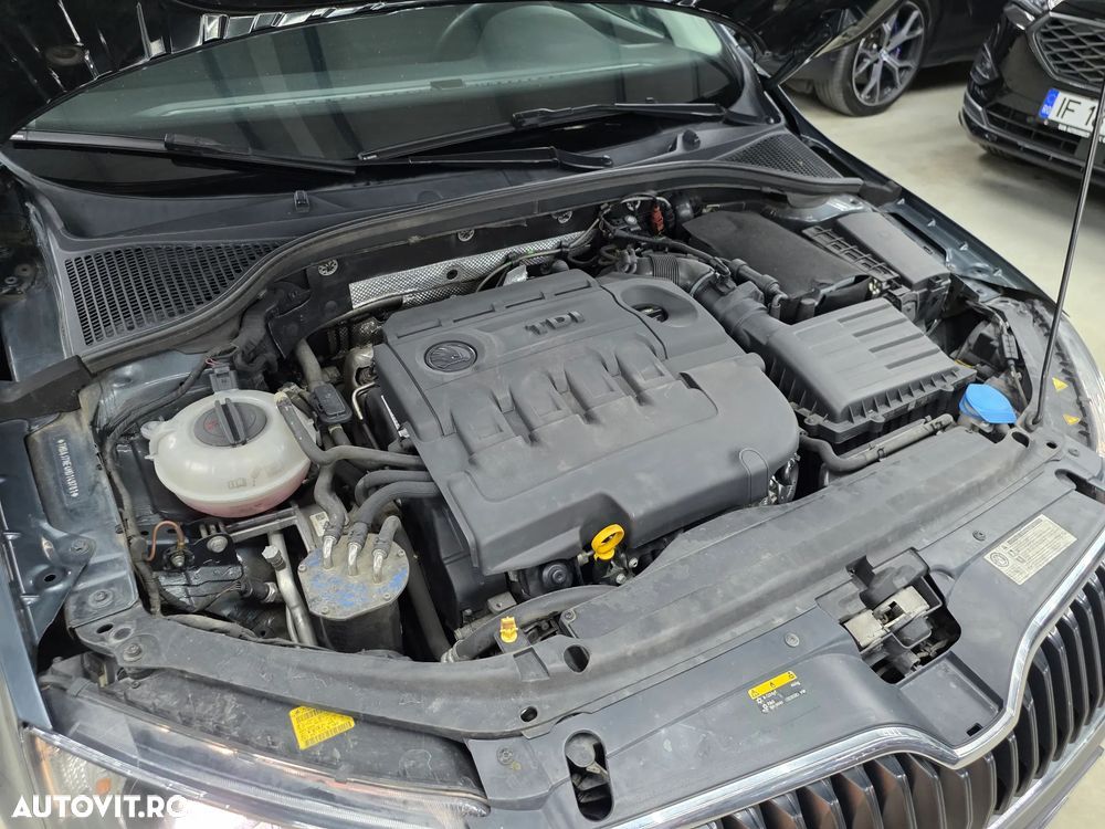 Skoda Octavia 2.0 TDI DSG Ambition - 32