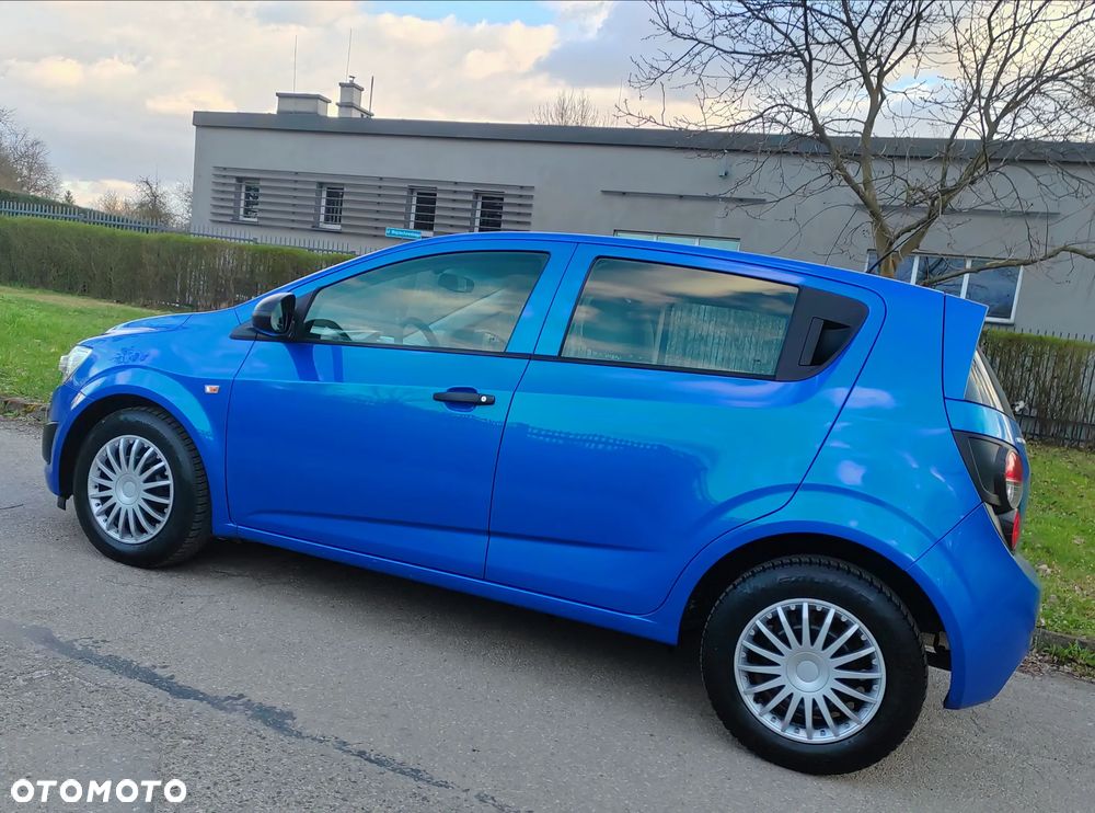 Chevrolet Aveo 1.2 LS - 10
