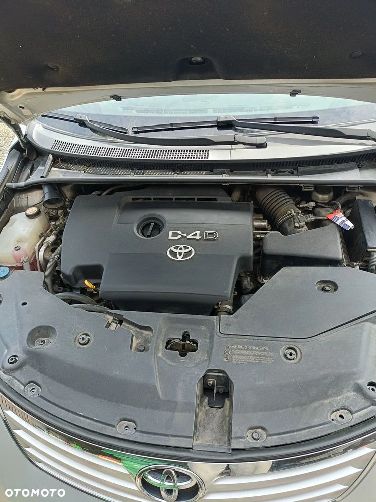 Toyota Avensis 2.2 D-4D Prestige NAVI - 10