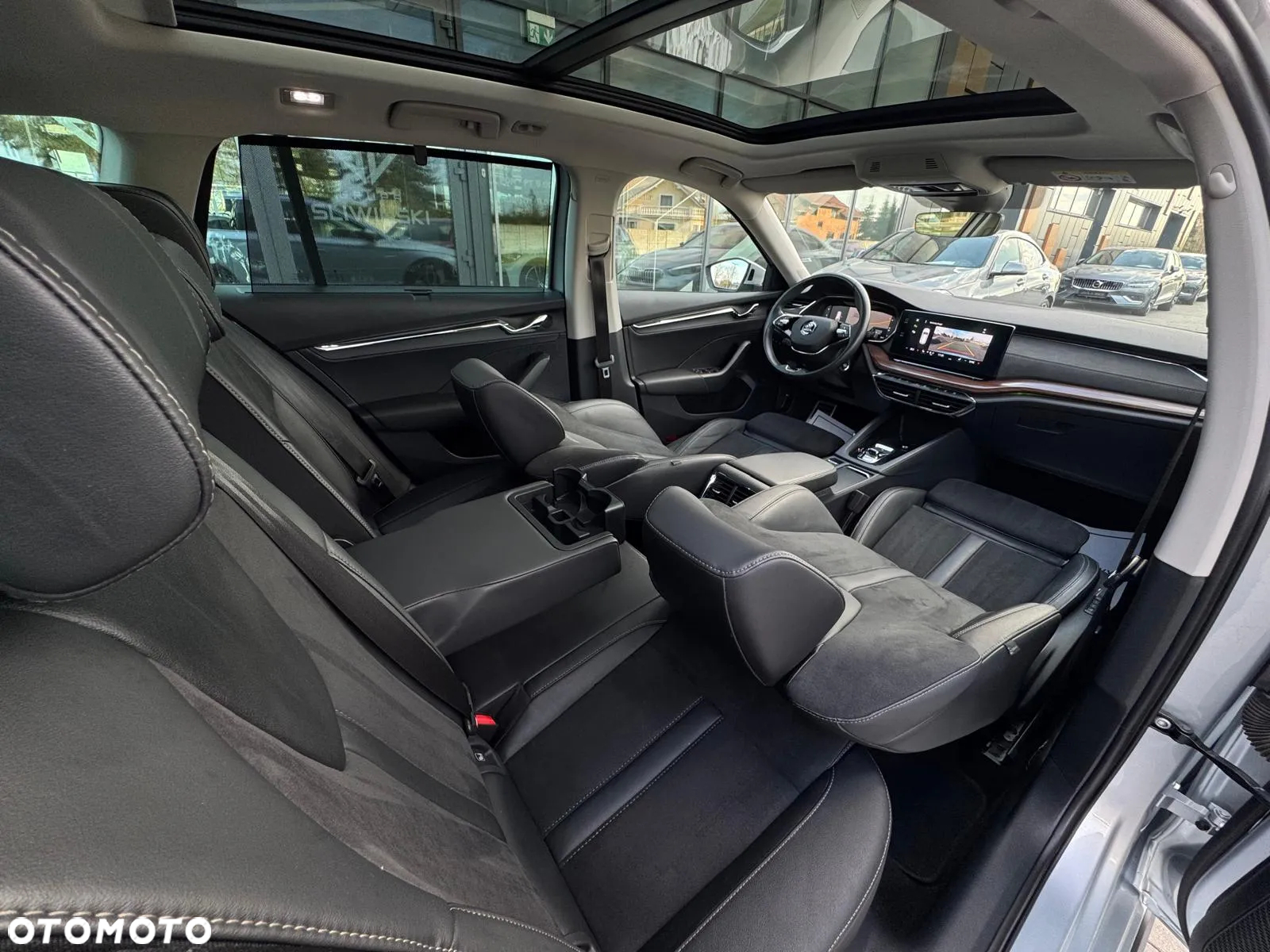Skoda Octavia Combi 2.0 TDI DSG 4x4 Scout - 18