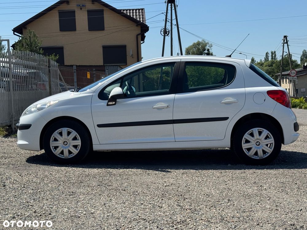 Peugeot 207 1.4 16V Trendy - 8