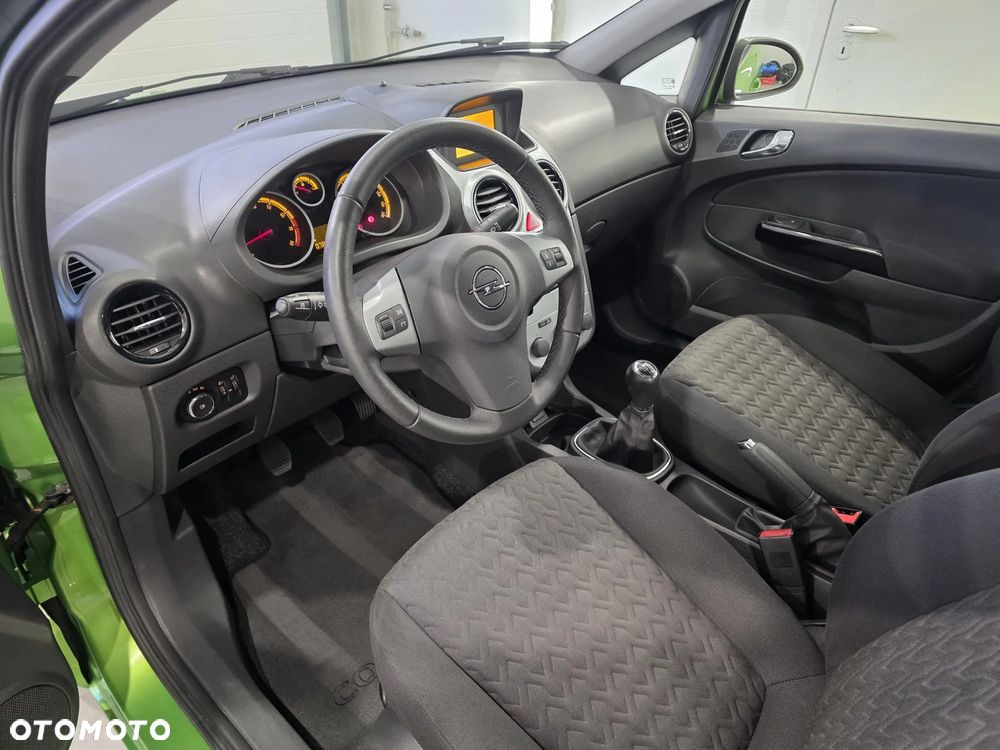 Opel Corsa 1.4 16V Navi - 40