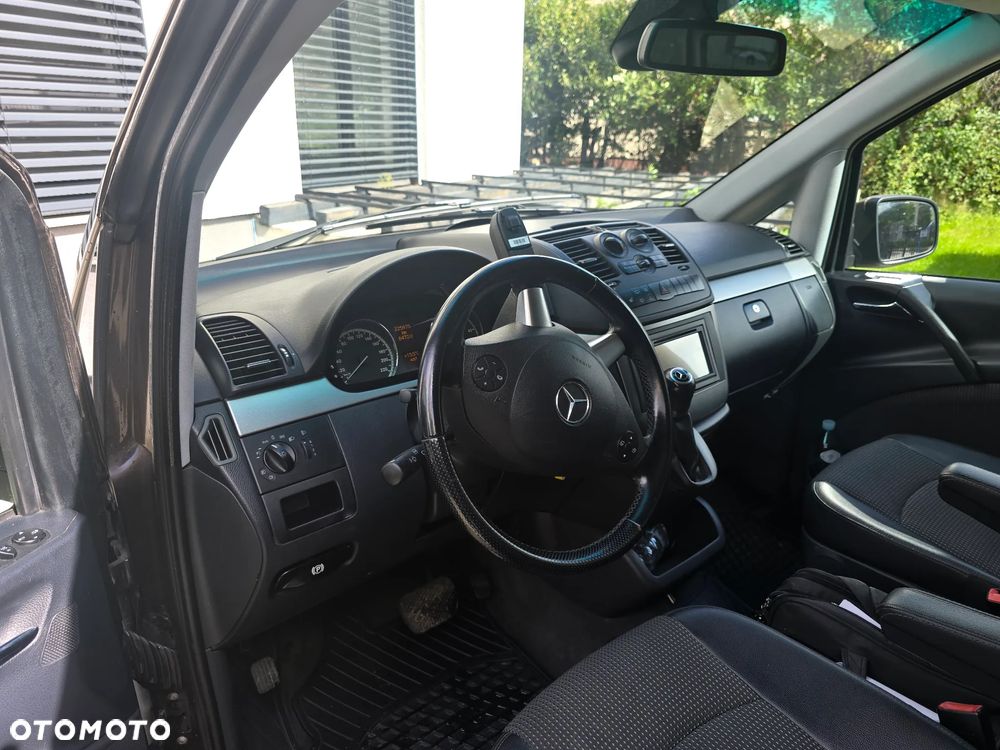 Mercedes-Benz Viano - 9