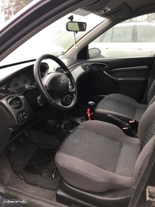 Ford Focus 1.6 16V Station 2000 - Para Peças - 4