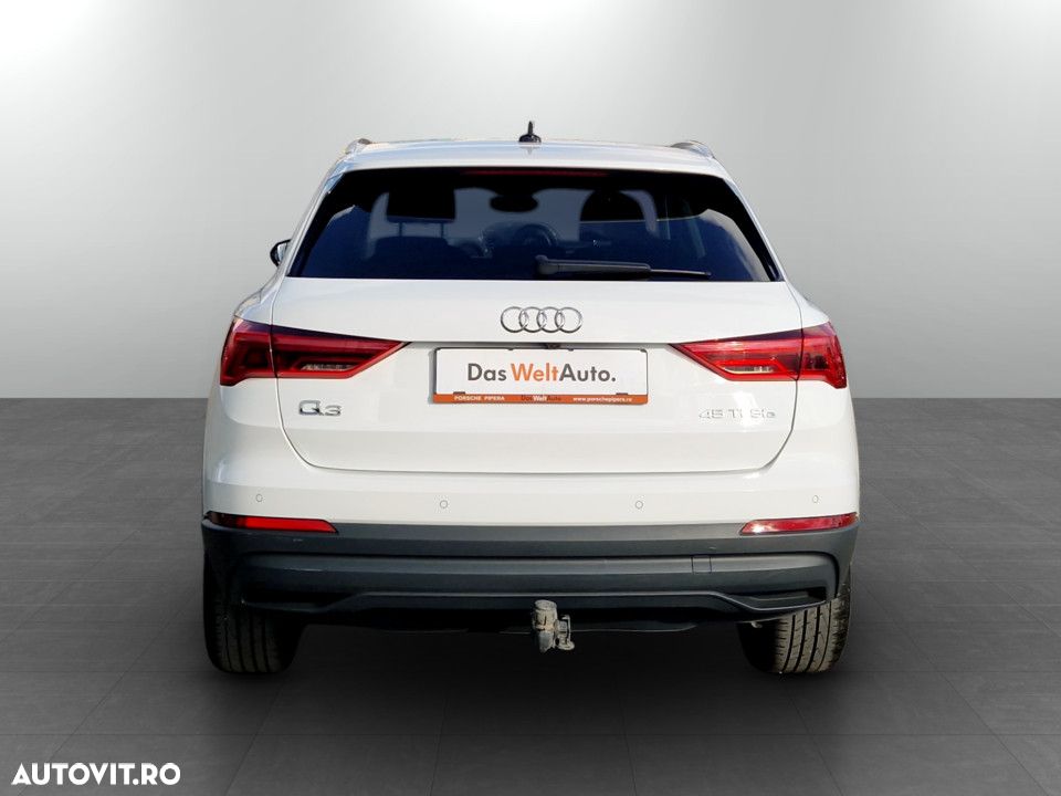 Audi Q3 45 TFSIe S tronic - 8