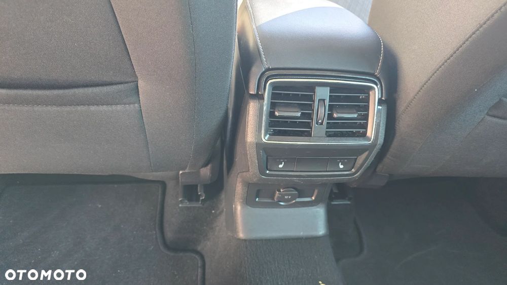 Skoda Karoq 2.0 TDI SCR 4x4 Style DSG - 31