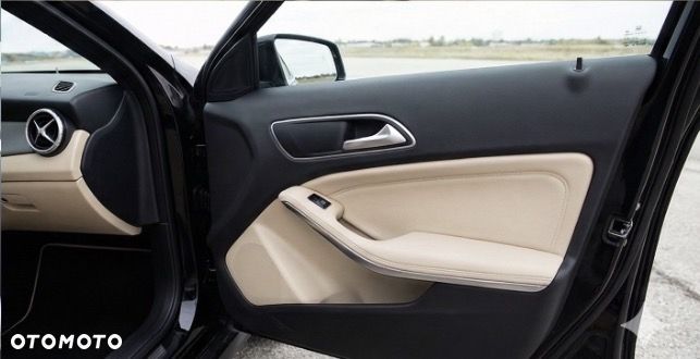 Mercedes-Benz GLA 250 4-Matic - 9