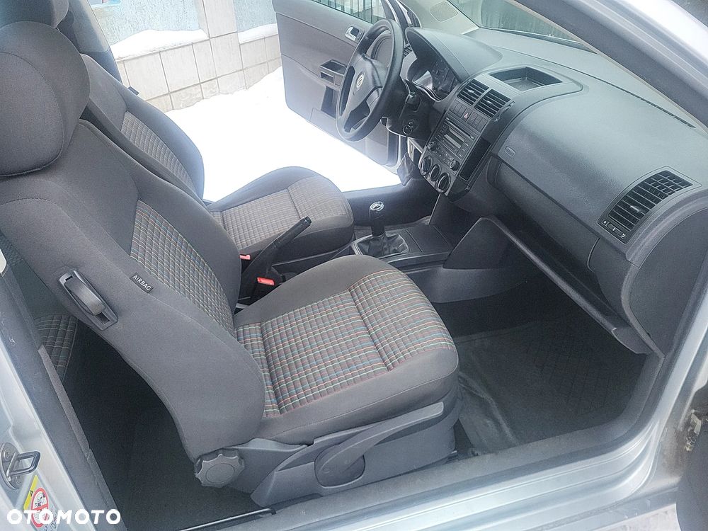 Volkswagen Polo 1.2 Comfortline - 37
