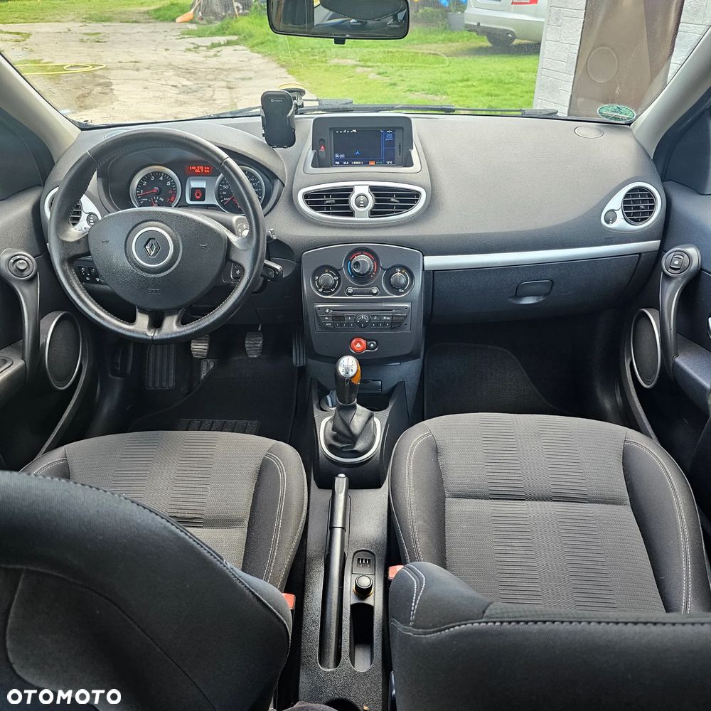 Renault Clio 1.2 16V 75 TomTom Edition - 6