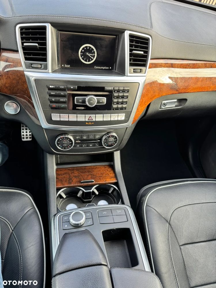 Mercedes-Benz GL 450 4Matic 7G-TRONIC - 17