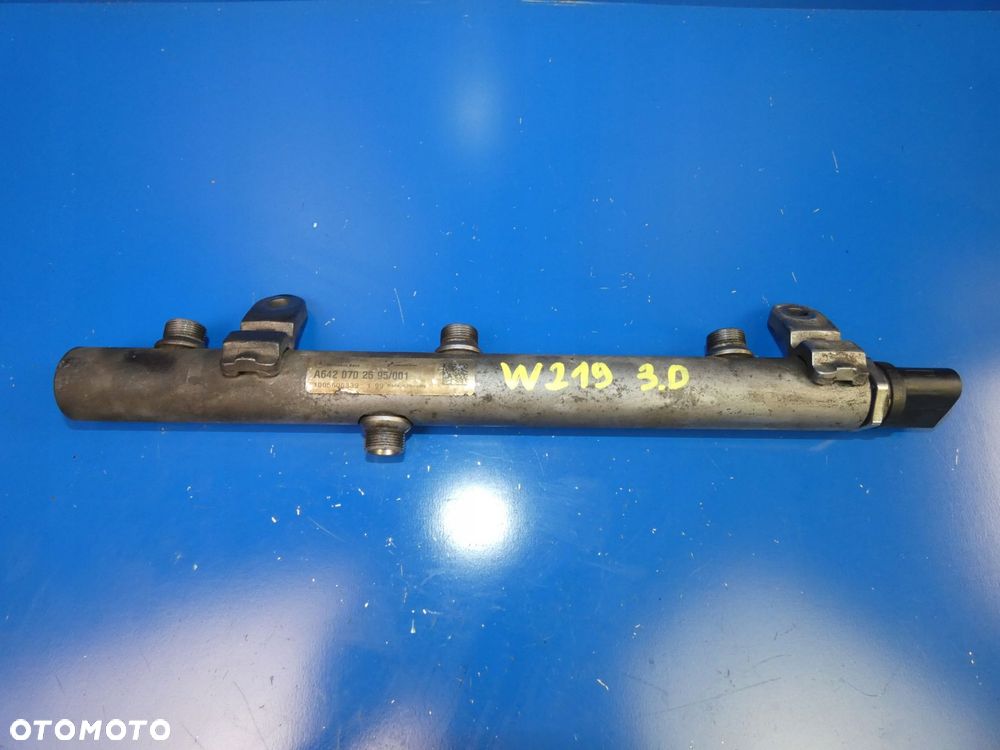 CLS W219 W164 W211 3.0 CDI LISTWA WTRYSKOWA - 1