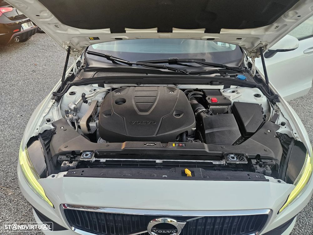 Volvo V60 2.0 D3 Momentum - 44