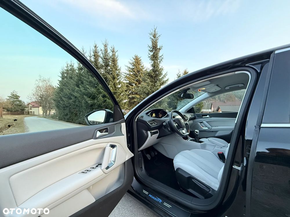 Peugeot 308 - 13