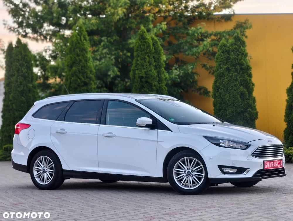 Ford Focus 1.5 EcoBlue Start-Stopp-System TITANIUM DESIGN - 33