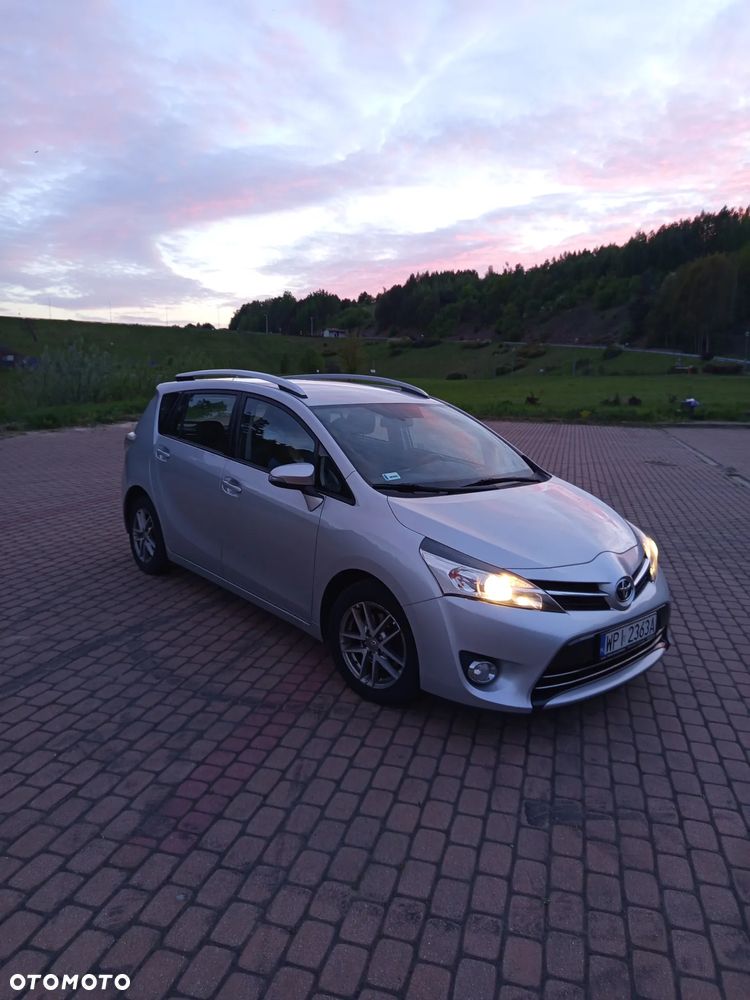 Toyota Verso 1.6 D-4D Active - 16