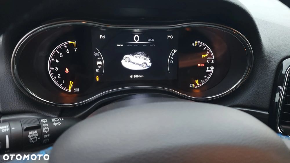 Jeep Grand Cherokee - 19