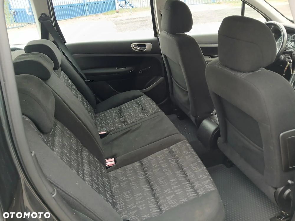 Peugeot 307 - 8