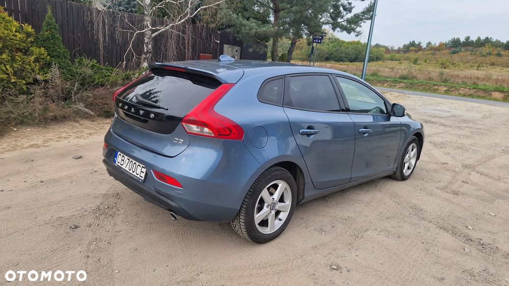 Volvo V40 D3 Momentum - 5