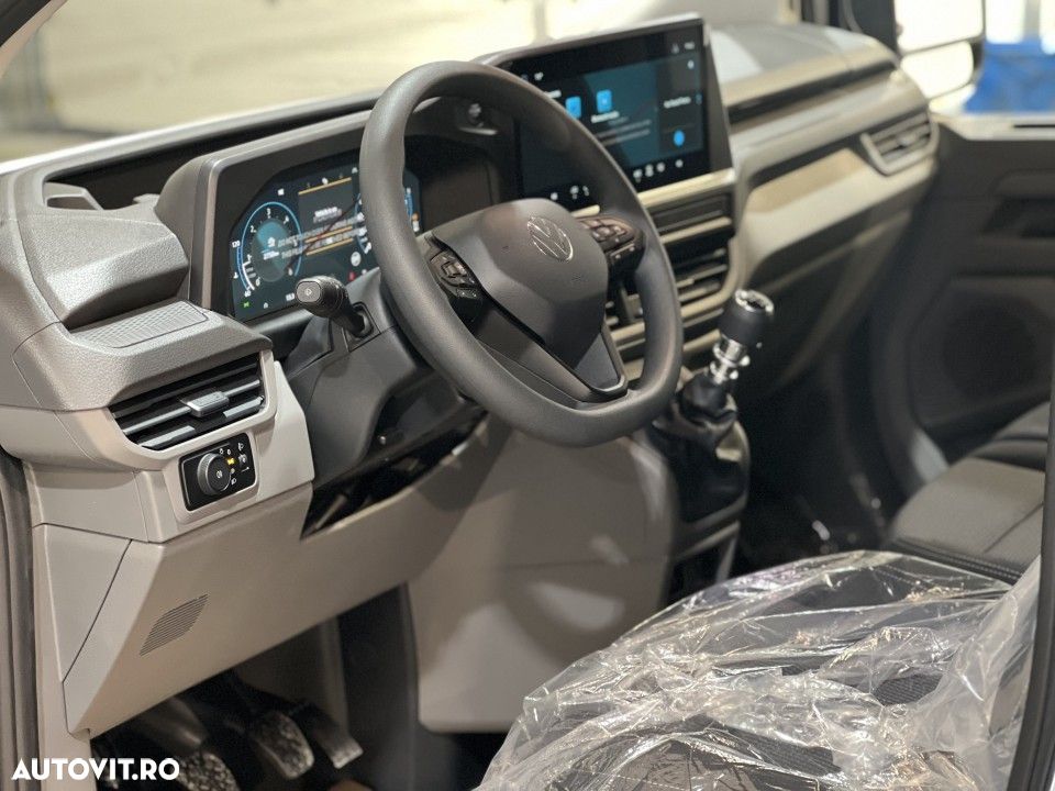 Volkswagen Caravelle - 4