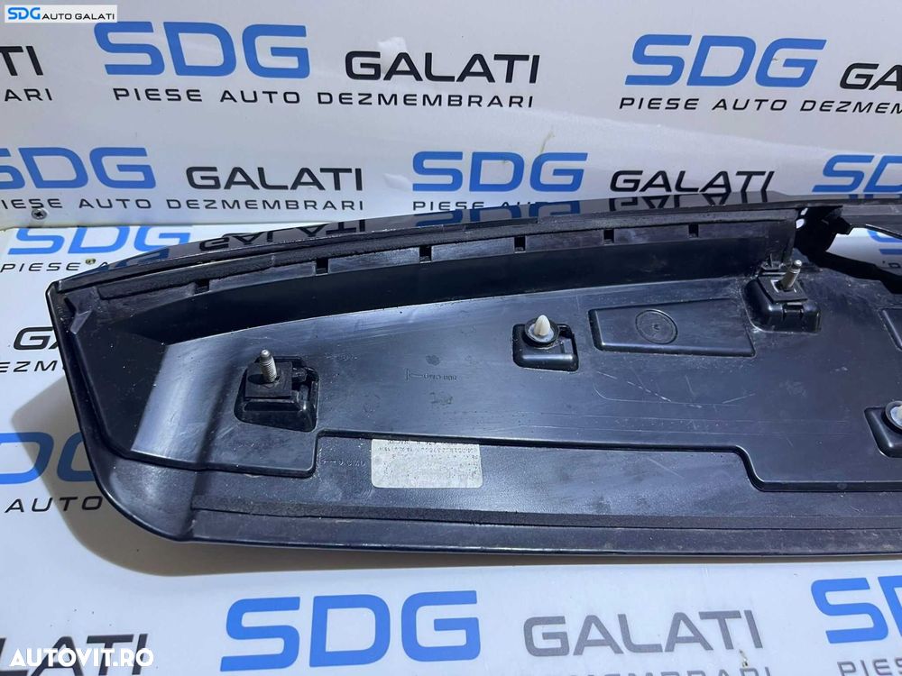 Eleron Spoiler Suport Lampa Tripla Stop Auxiliar Central Hayon Haion Portbagaj Renault Clio 3 Break Grandtour 2005 - 2013 Cod 8200883016 [V0125] - 8