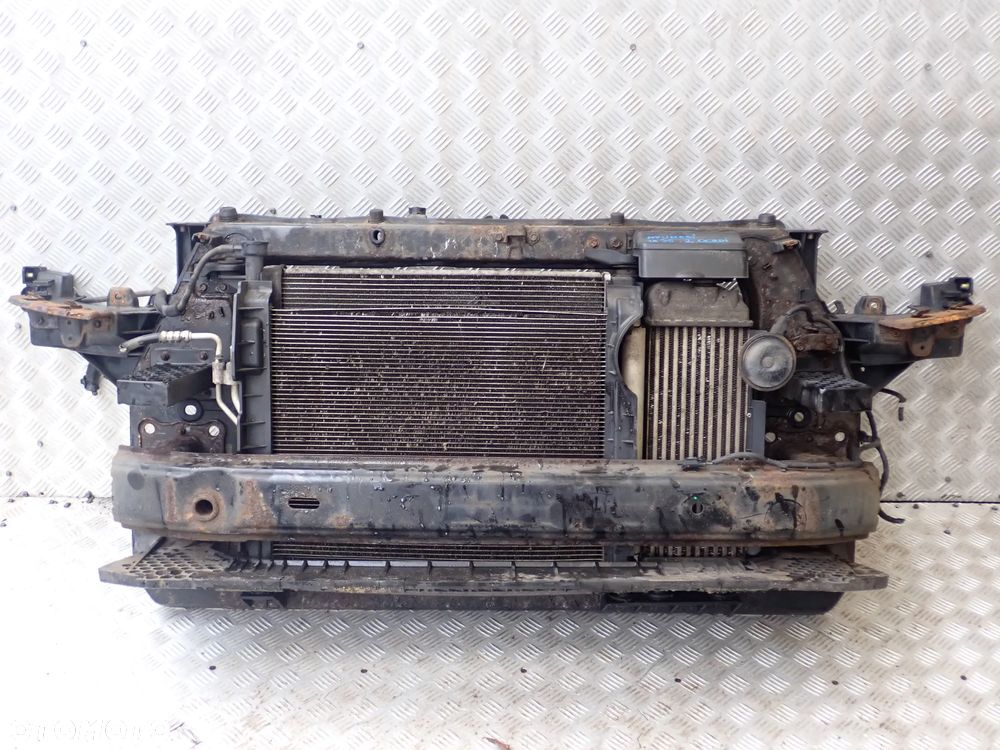 PAS PRZEDNI CHŁODNICE WENTYLATOR HYUNDAI IX 35  2.0 CRDI