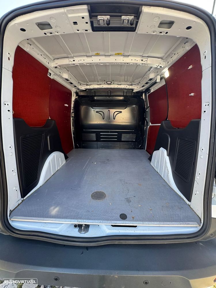 Ford Transit Connect - 8