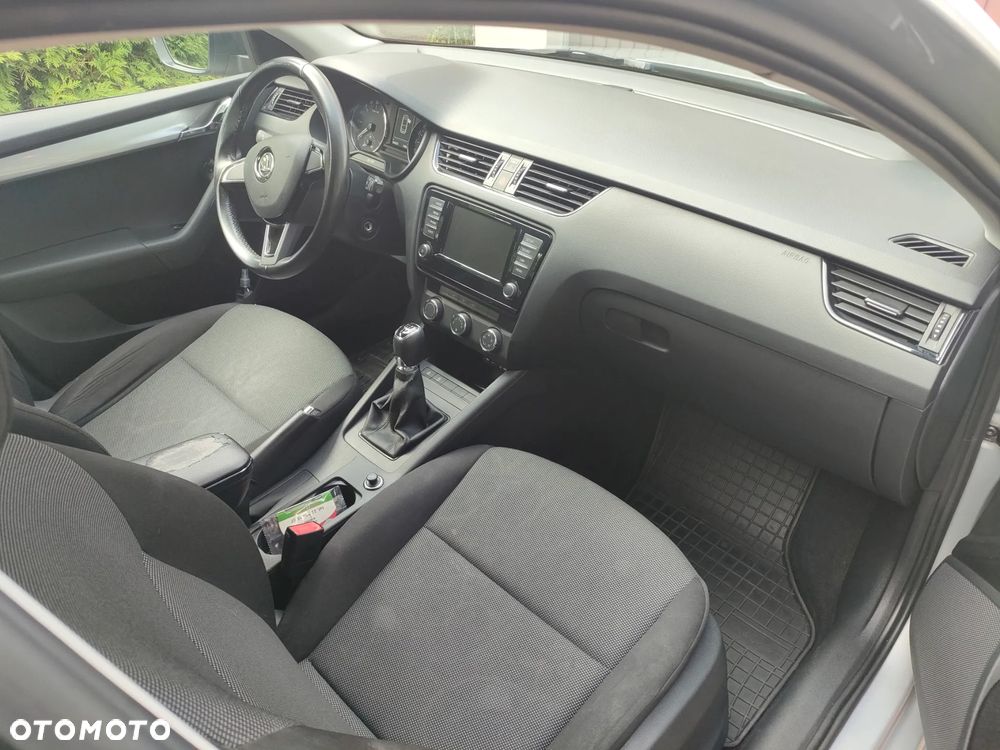 Skoda Octavia 1.6 TDI Active - 5