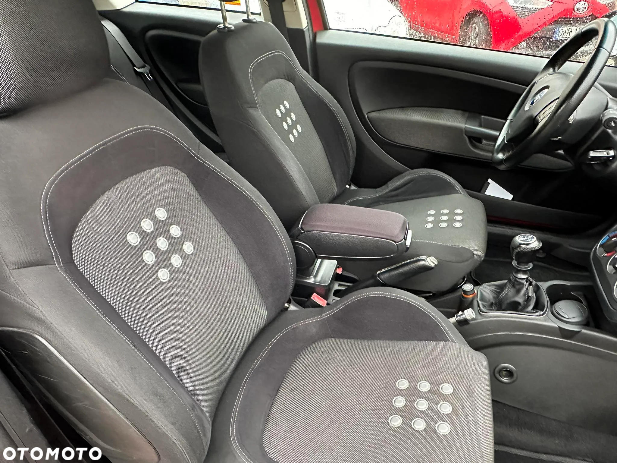Fiat Grande Punto - 4