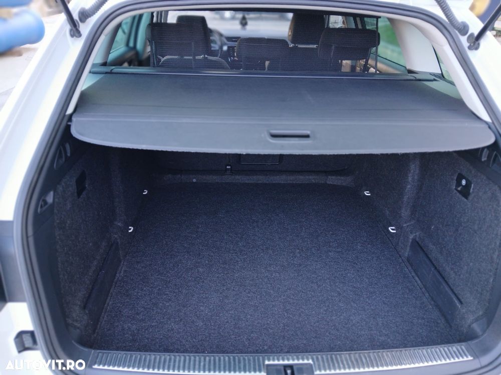 Skoda Superb 2.0 TDI DSG Style - 37