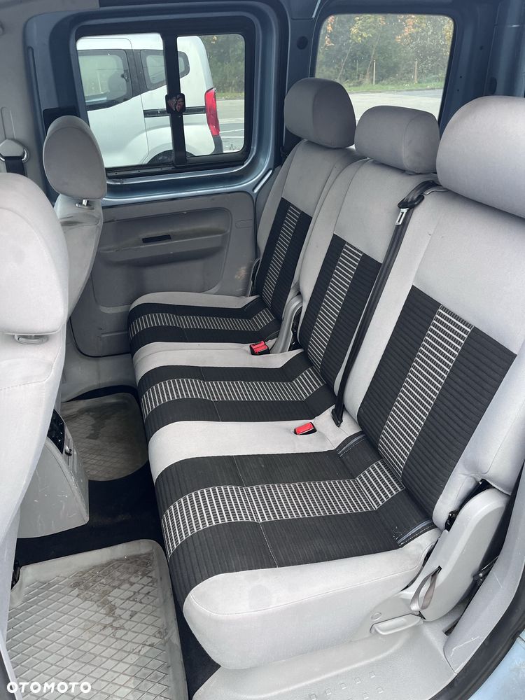 Volkswagen Caddy - 8