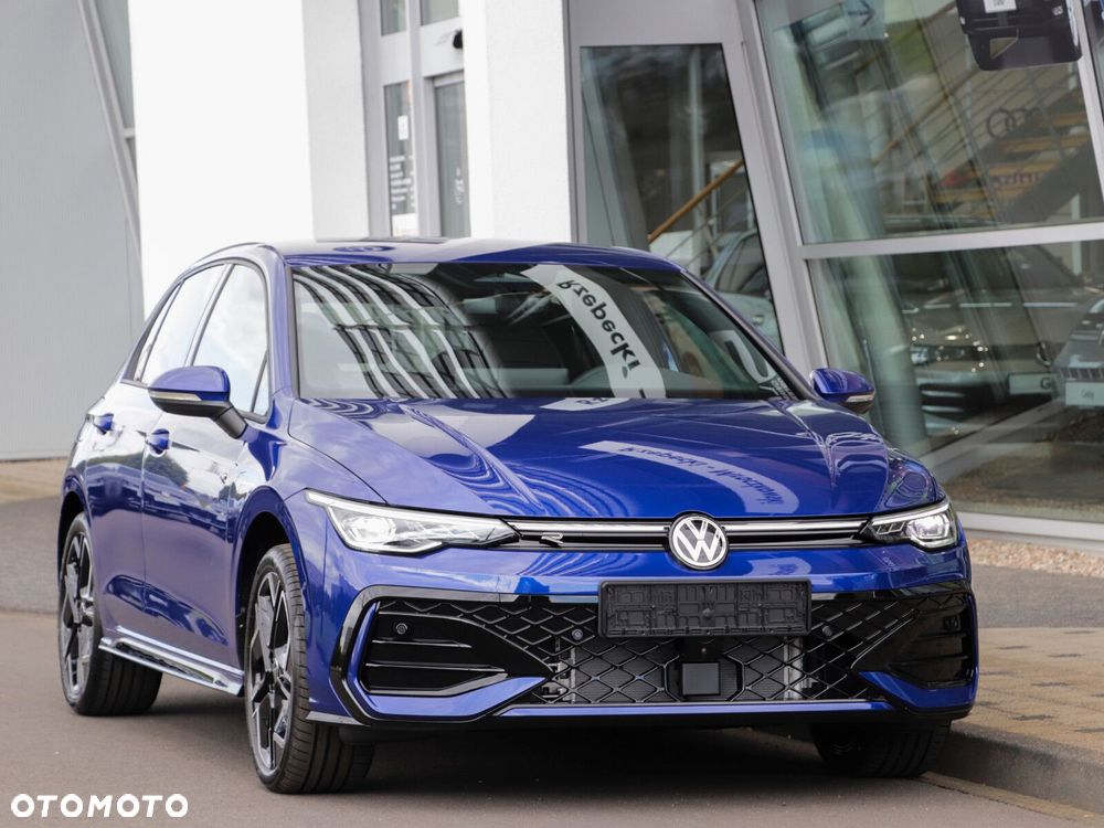 Volkswagen Golf - 8