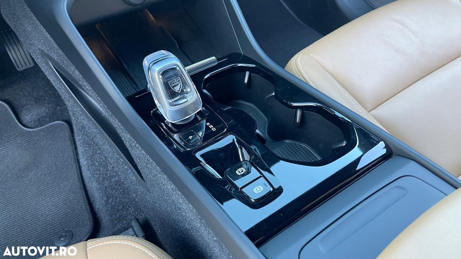Volvo XC 40 D4 AWD Geartronic Inscription - 27