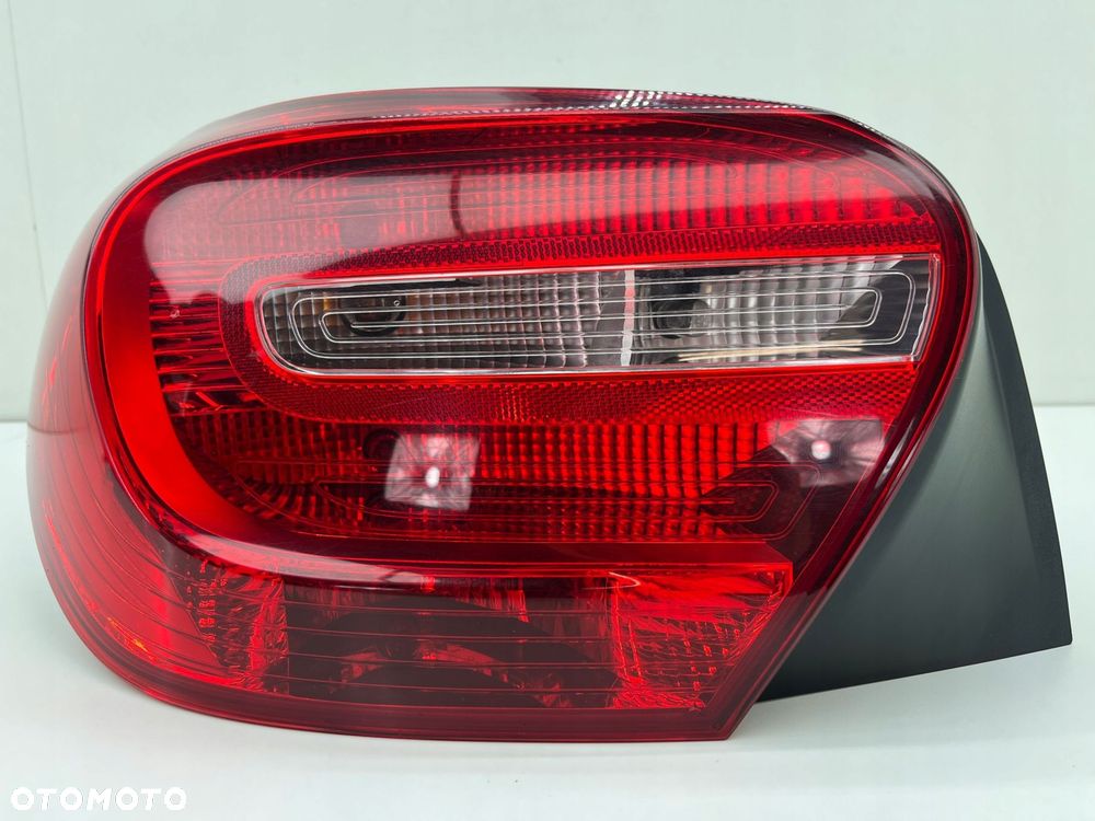 MERCEDES W176 LCI LEWA LAMPA TYŁ W BŁOTNIK A1769060100 - 2
