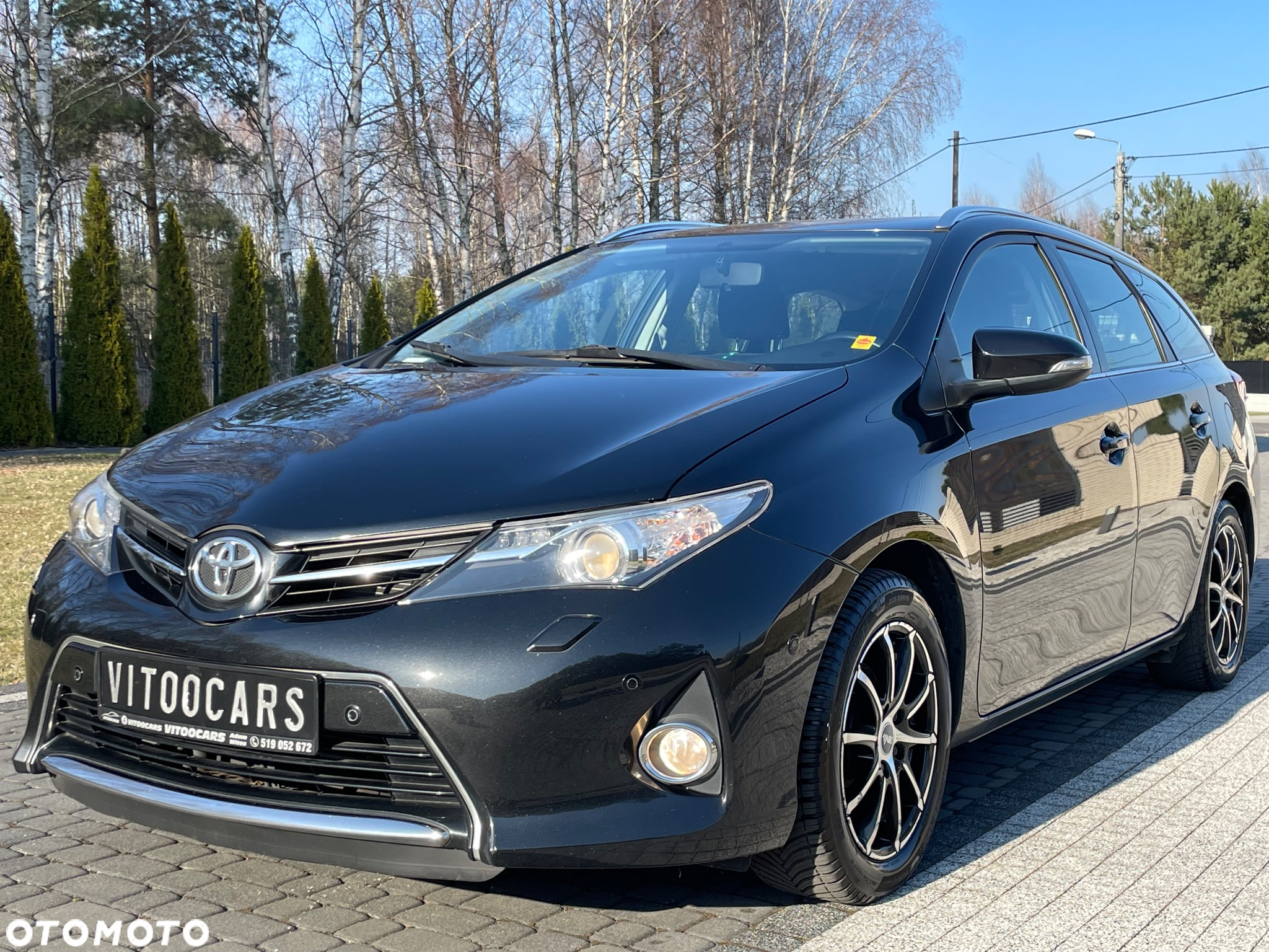 Toyota Auris 1.6 Premium - 4