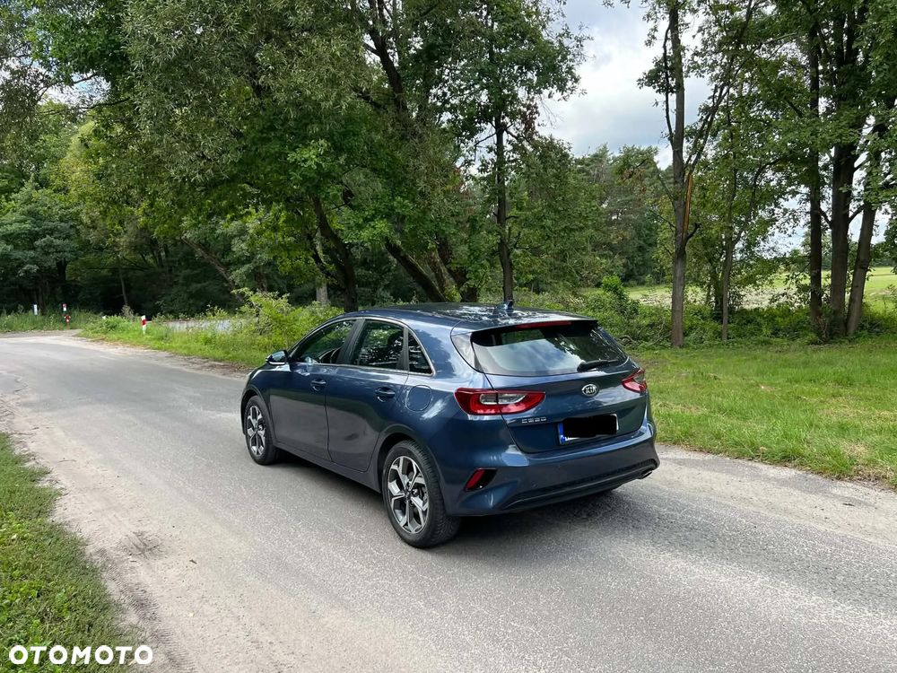 Kia Ceed 1.6 CRDi SCR L - 11