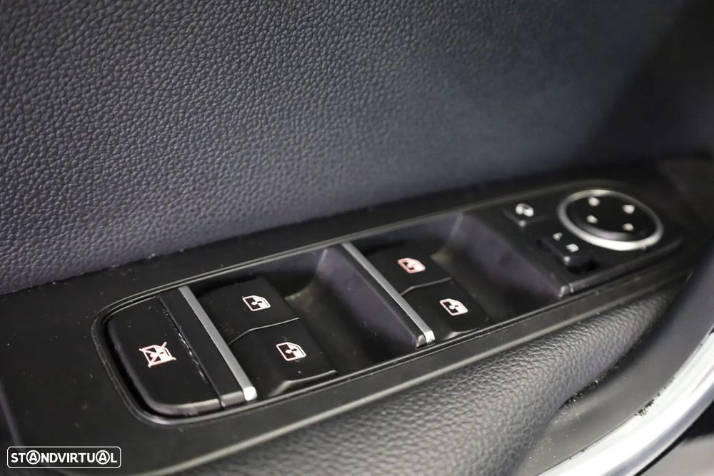 Kia Ceed 1.4 T-GDI TX+SRF 7DCT - 46