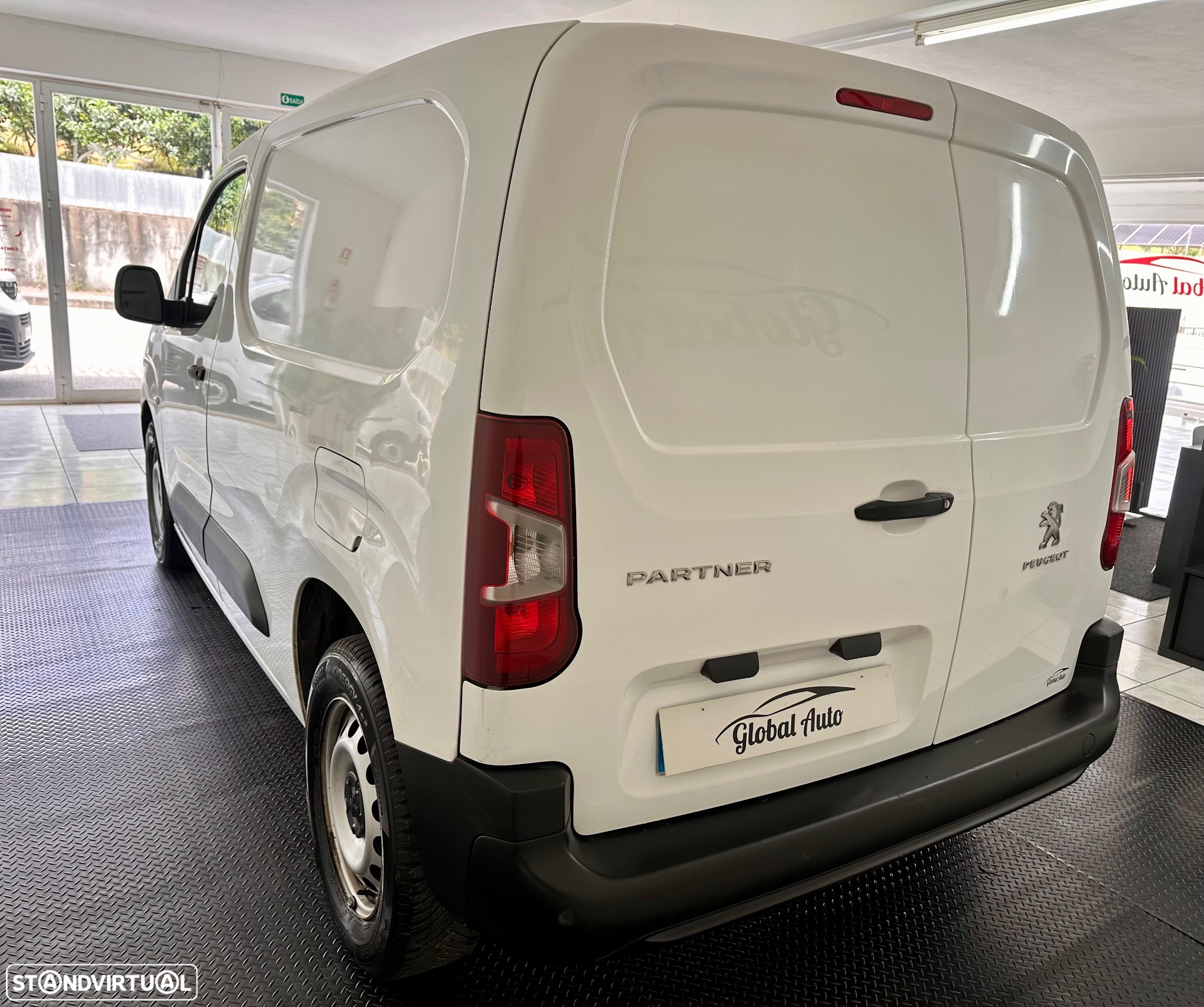 Peugeot Partner 1.5 BlueHDi 100 L2 EHZ Cabine Dupla - 8