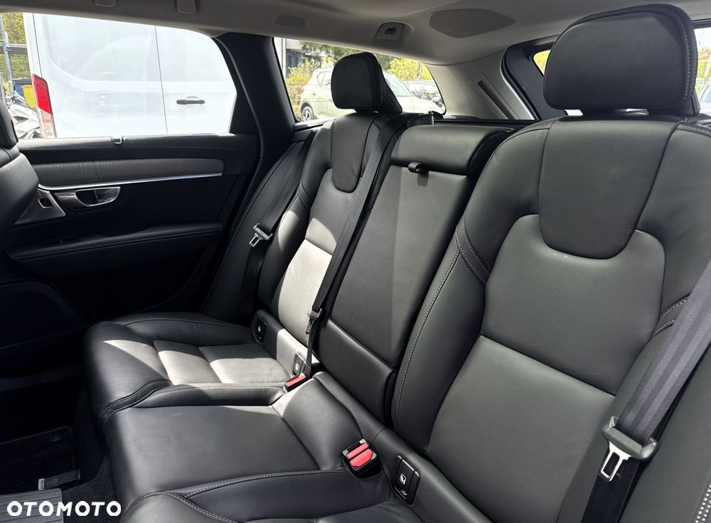 Volvo V90 - 30