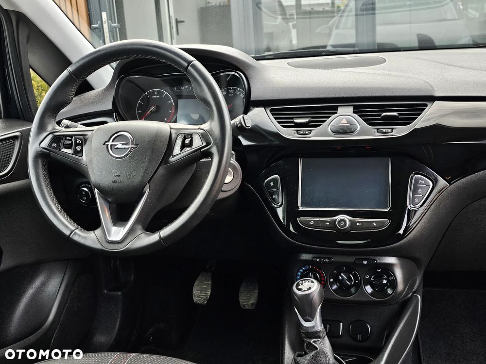 Opel Corsa 1.4 16V Cosmo - 8