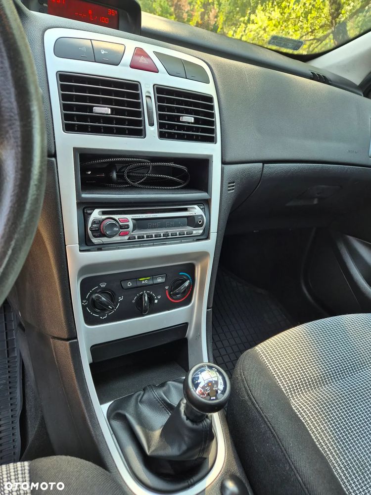 Peugeot 307 1.6 HDI Trendy - 10