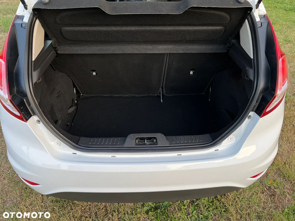 Ford Fiesta 1.25 Trend Edition - 19